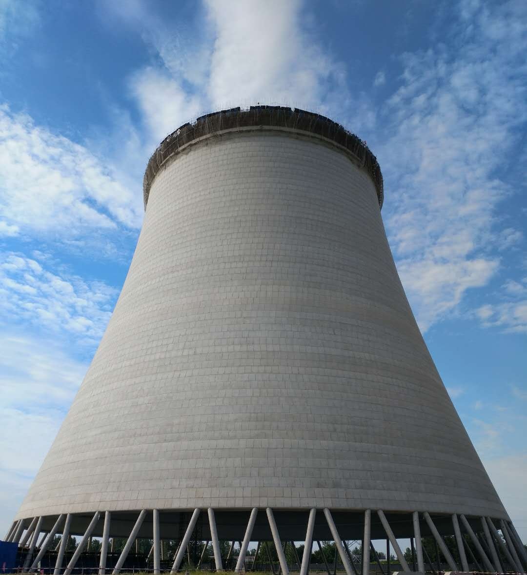 商丘民生熱電（2×350MW）“上大壓小”工程#3標段冷卻塔工程（01）